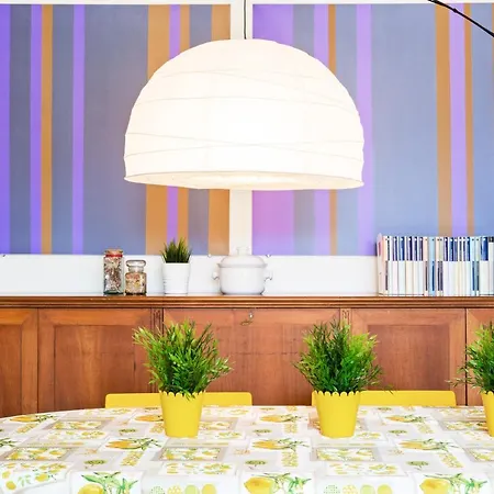 Colorful Flat With Garage Кьявари